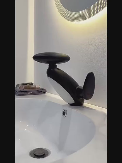 Penguin Pull-Out LED Basin Faucet